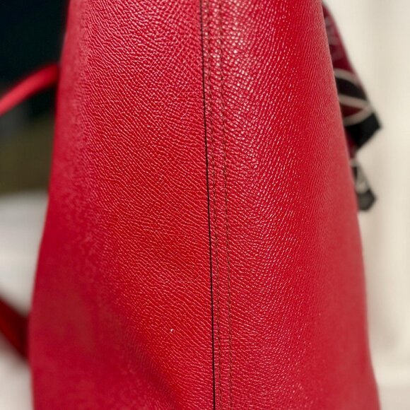 Coach Reversible Red and Black City Tote with Matching Pouch, Scarf and Charm - Picture 4 of 13